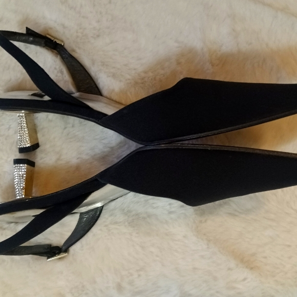 Stuart Weitzman heels - Picture 2 of 10